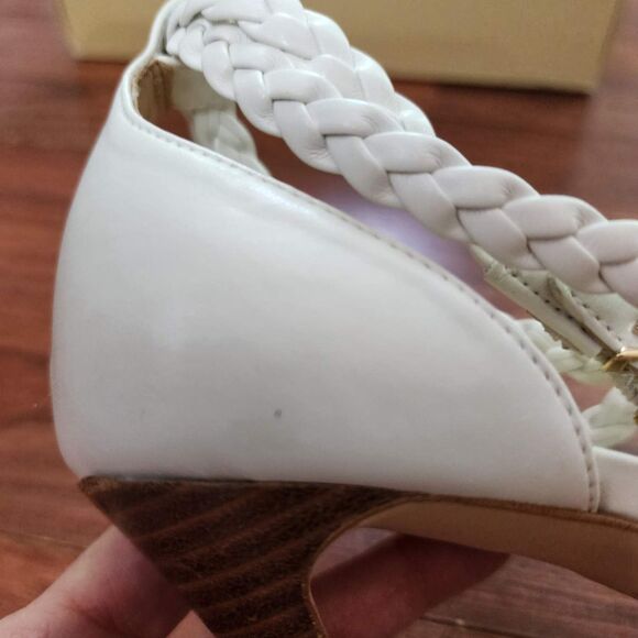 Michael Michael Kors White Astrid Wrapped Sandal 9.5 NIB - Picture 9 of 12